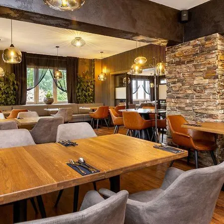 Garden Restaurant & Guest house