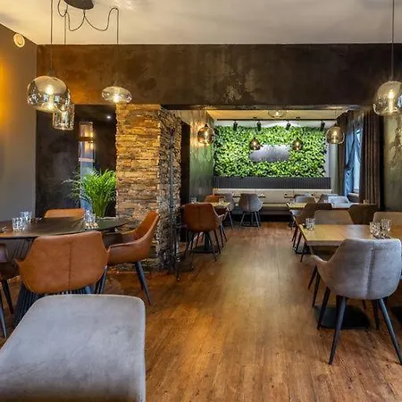 Garden Restaurant & Pensión