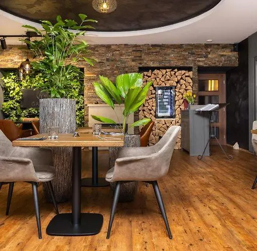 Garden Restaurant & 3* Pardubice